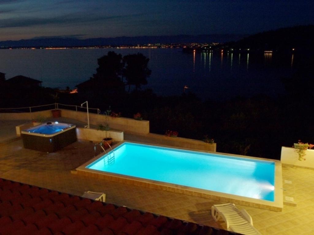 Apartments And Rooms With A Swimming Pool Kali, Ugljan - 14083 Bagian luar foto