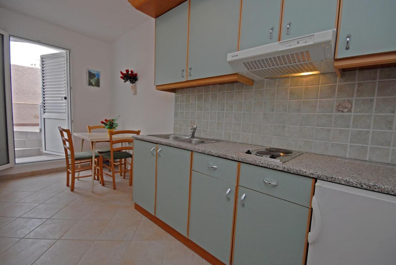 Apartments And Rooms With A Swimming Pool Kali, Ugljan - 14083 Bagian luar foto