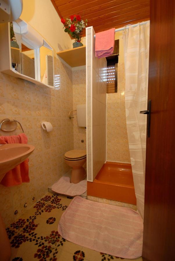 Apartments And Rooms With A Swimming Pool Kali, Ugljan - 14083 Bagian luar foto