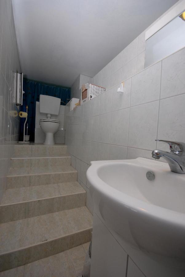 Apartments And Rooms With A Swimming Pool Kali, Ugljan - 14083 Bagian luar foto
