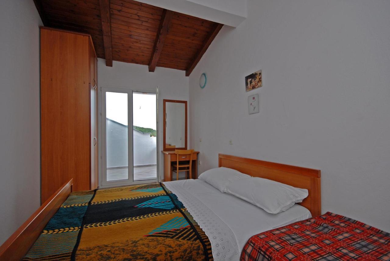 Apartments And Rooms With A Swimming Pool Kali, Ugljan - 14083 Bagian luar foto